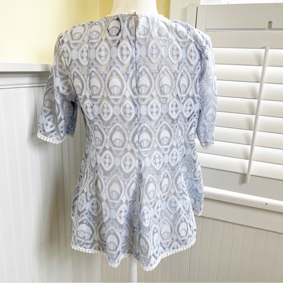HD in Paris Anthropologie Light Blue & White Signa Lace Peplum Top Size 6 - Picture 3 of 7